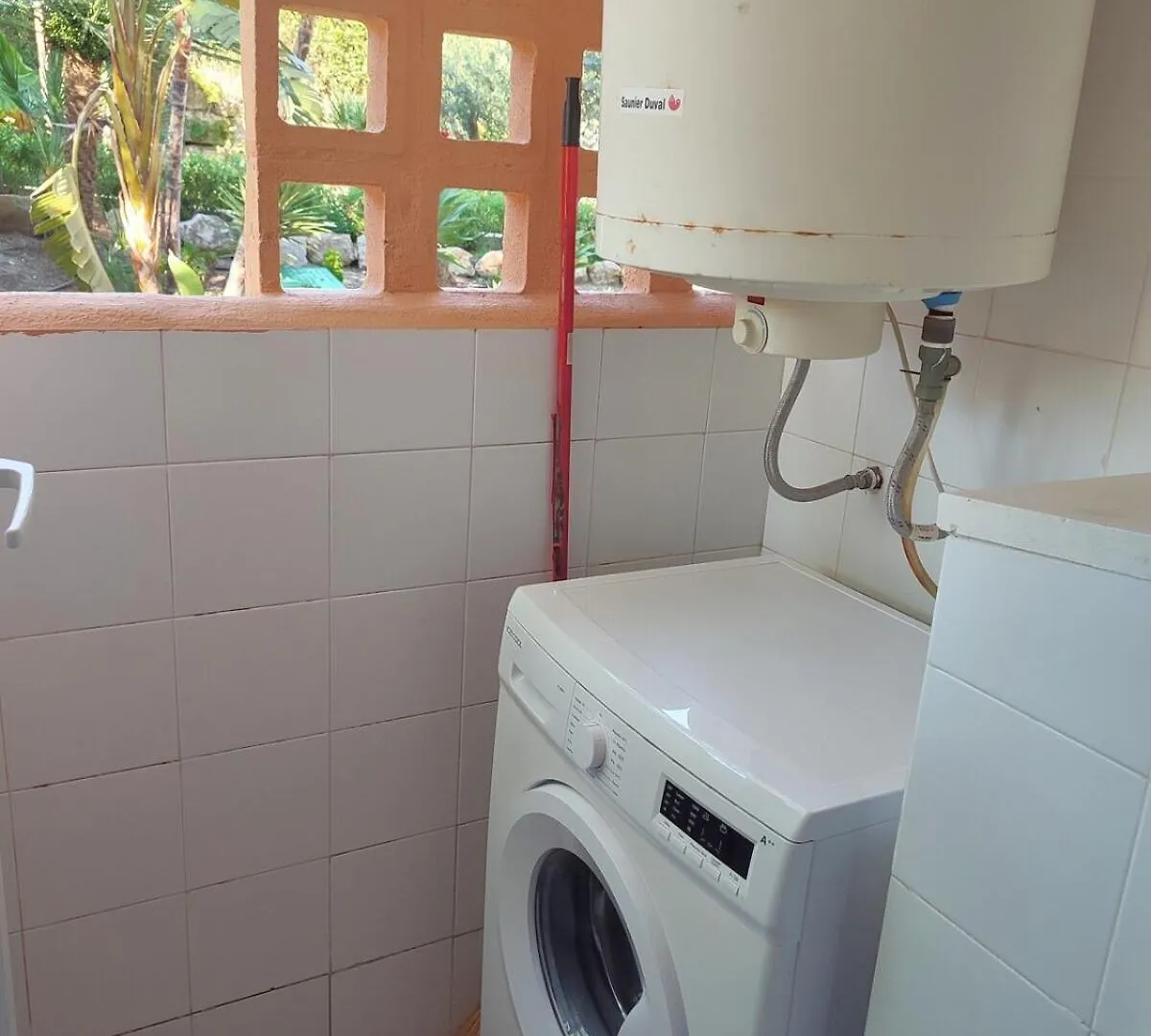 Casares Del Sol Apartment