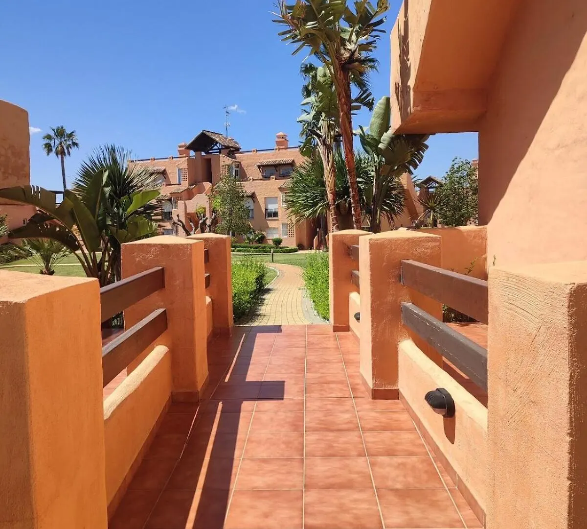 Casares Del Sol Apartment